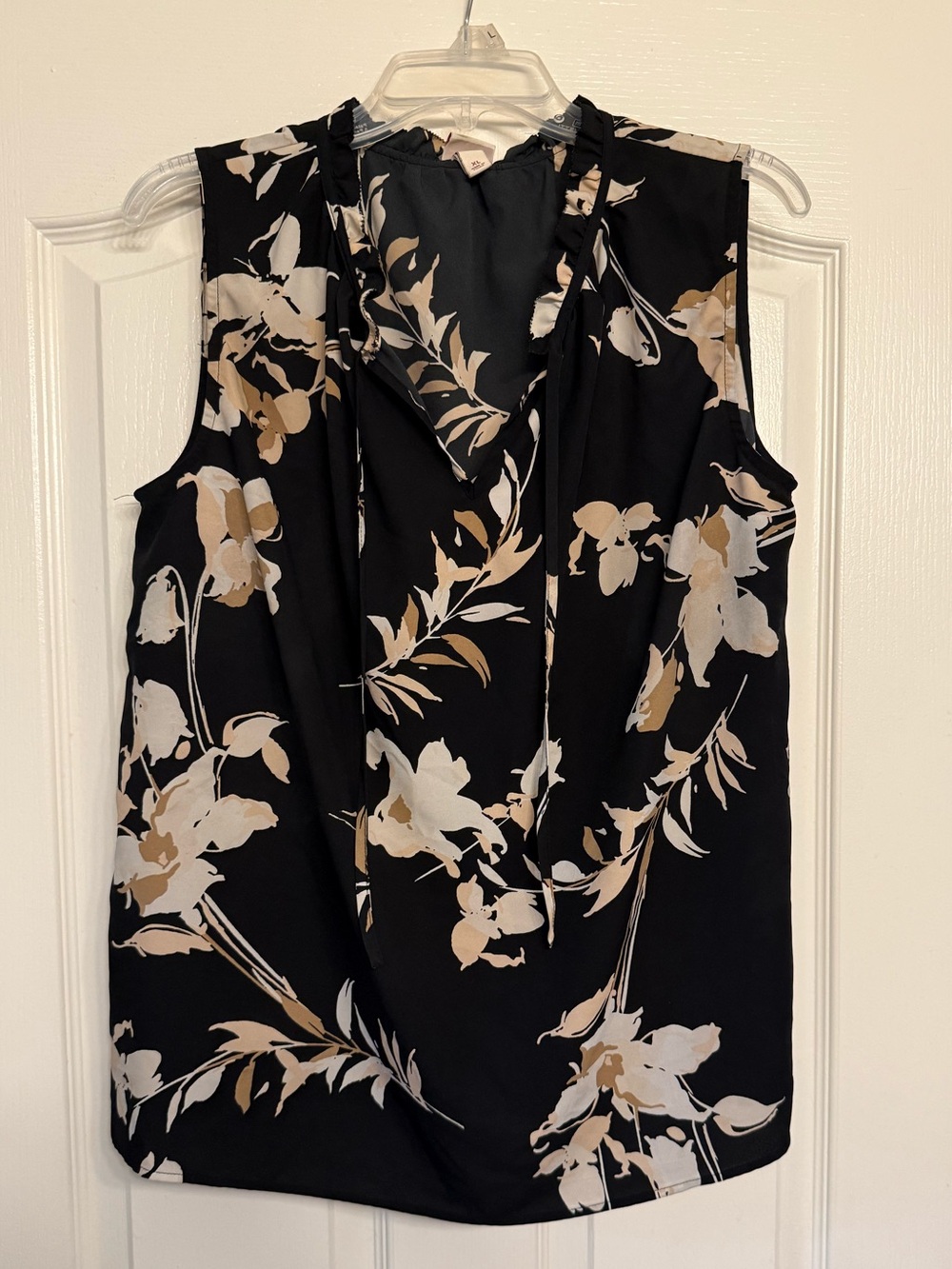Merona Black Floral Sleeveless Blouse XL Ruffle Tie Neck Flowy Lightweight Top - Picture 3 of 16